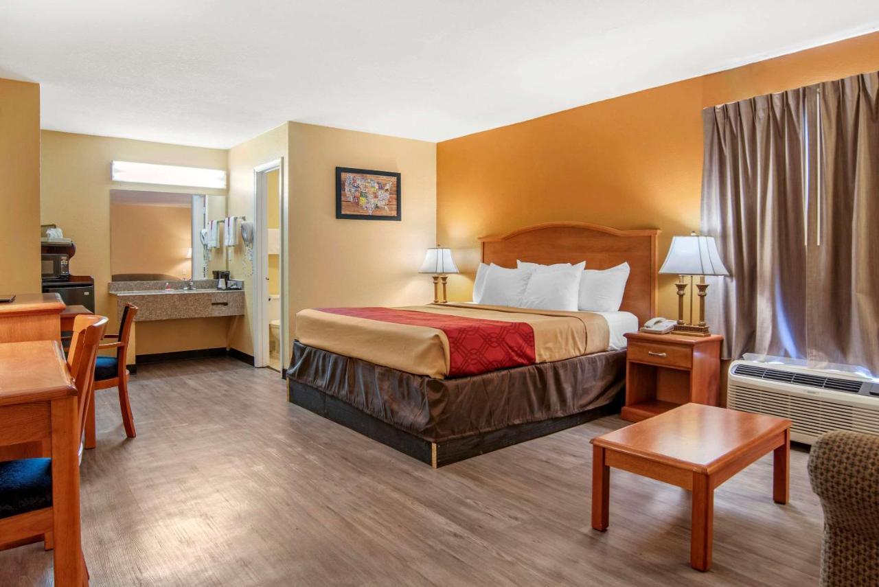 Econo Lodge Inn & Suites Evergreen Zewnętrze zdjęcie