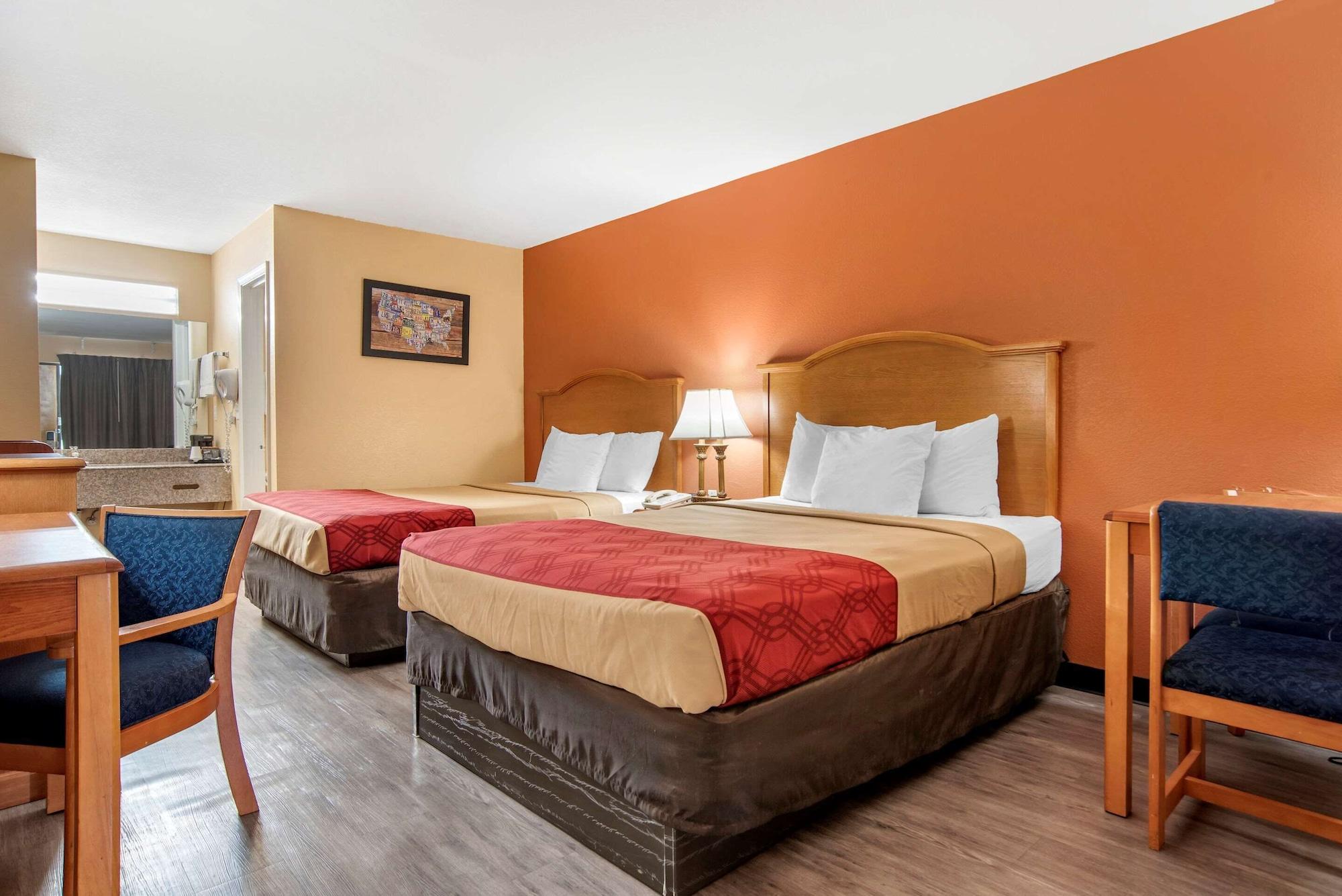 Econo Lodge Inn & Suites Evergreen Zewnętrze zdjęcie