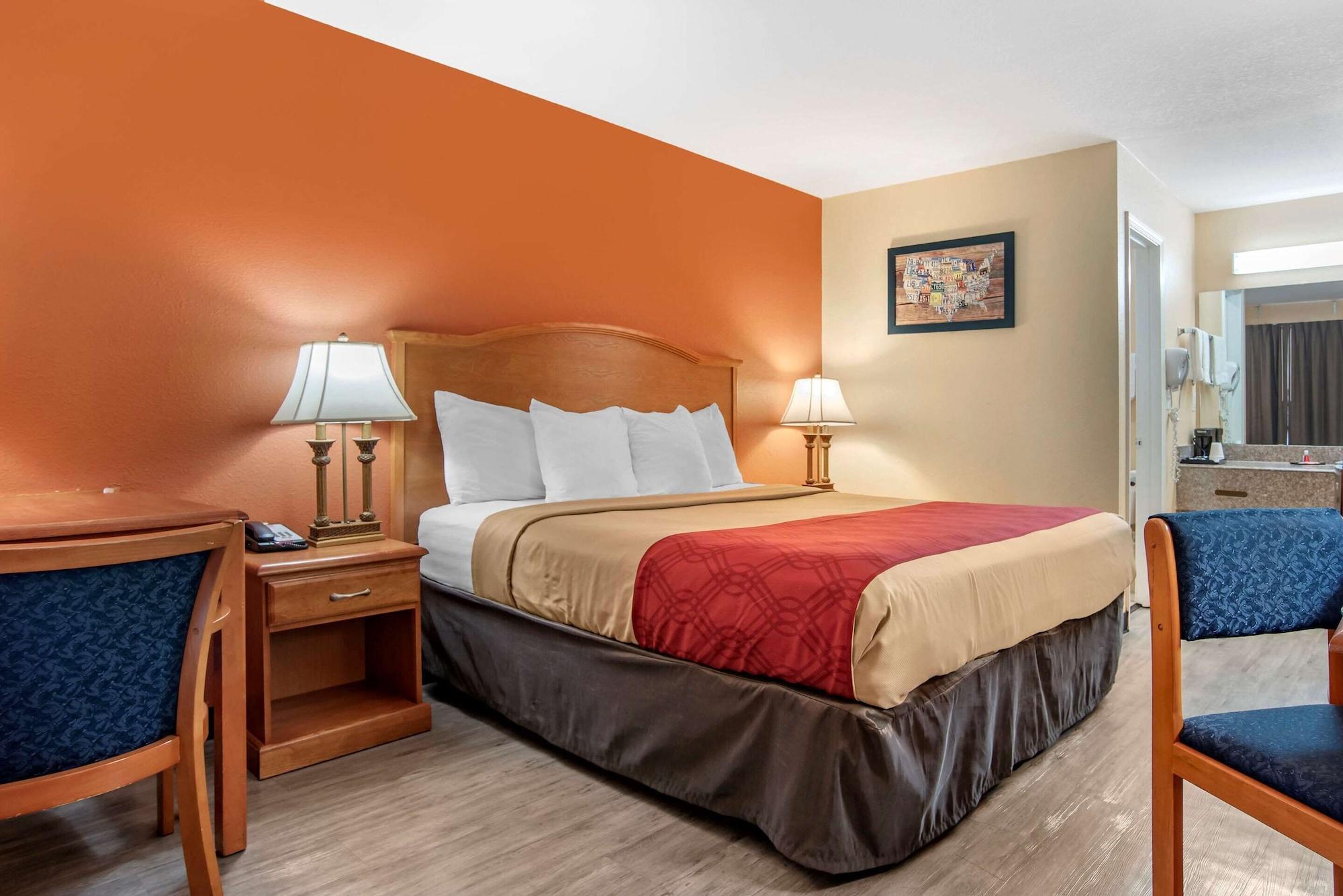 Econo Lodge Inn & Suites Evergreen Zewnętrze zdjęcie