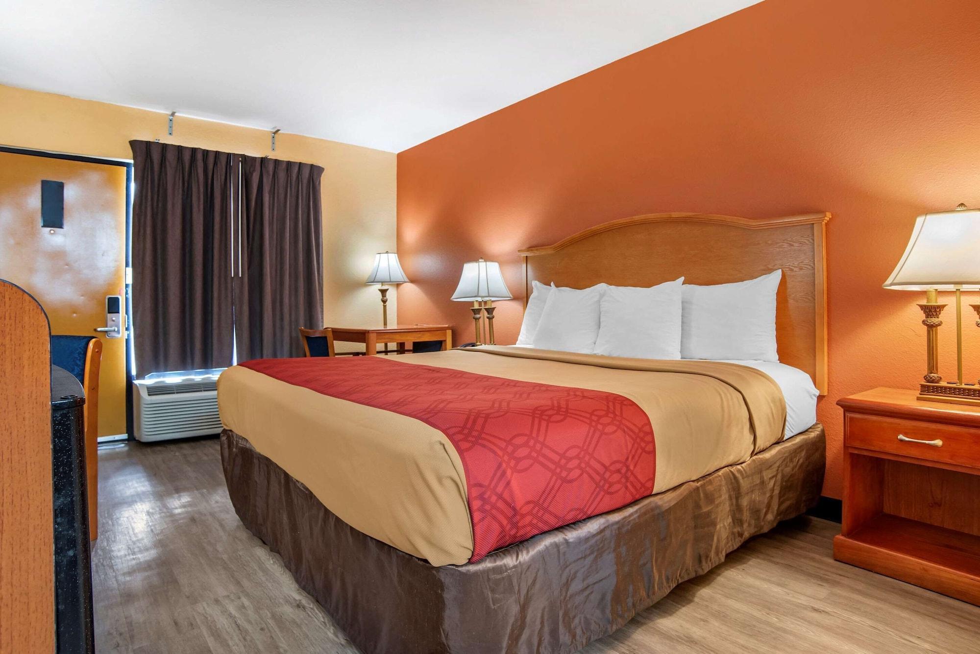 Econo Lodge Inn & Suites Evergreen Zewnętrze zdjęcie