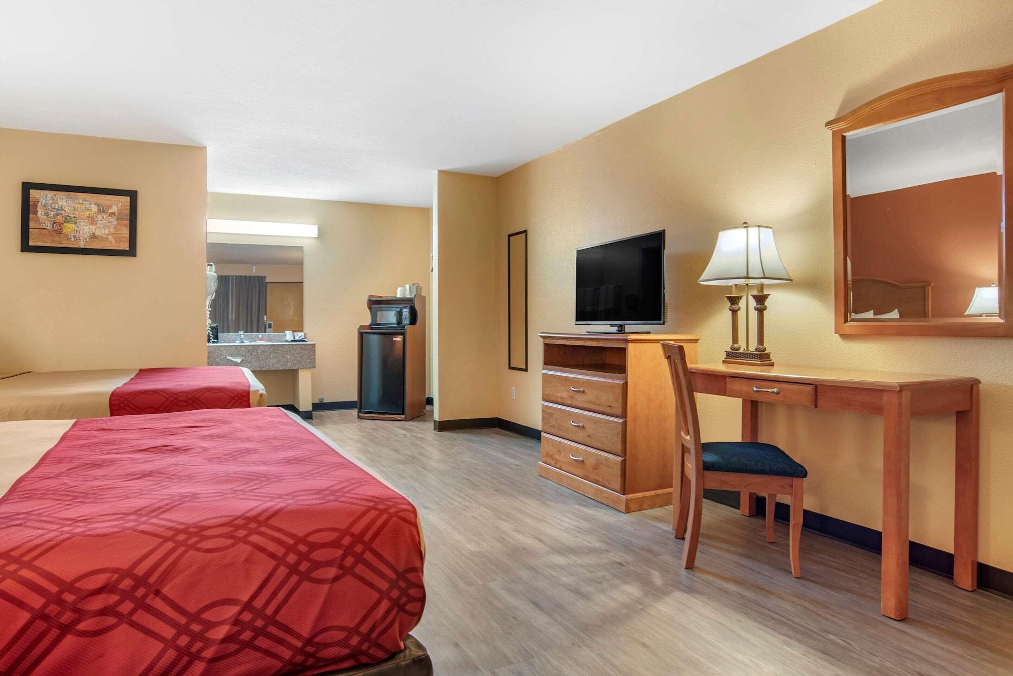 Econo Lodge Inn & Suites Evergreen Zewnętrze zdjęcie