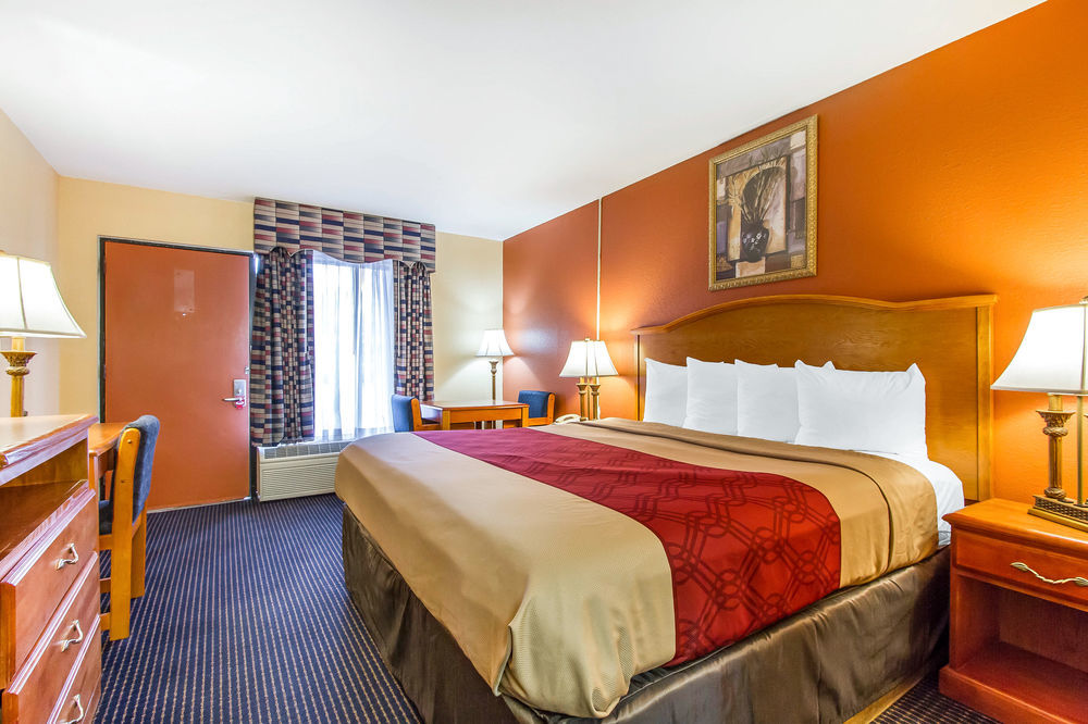 Econo Lodge Inn & Suites Evergreen Zewnętrze zdjęcie