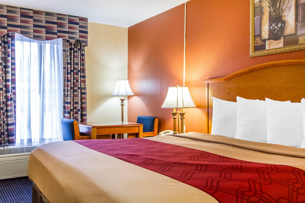 Econo Lodge Inn & Suites Evergreen Zewnętrze zdjęcie