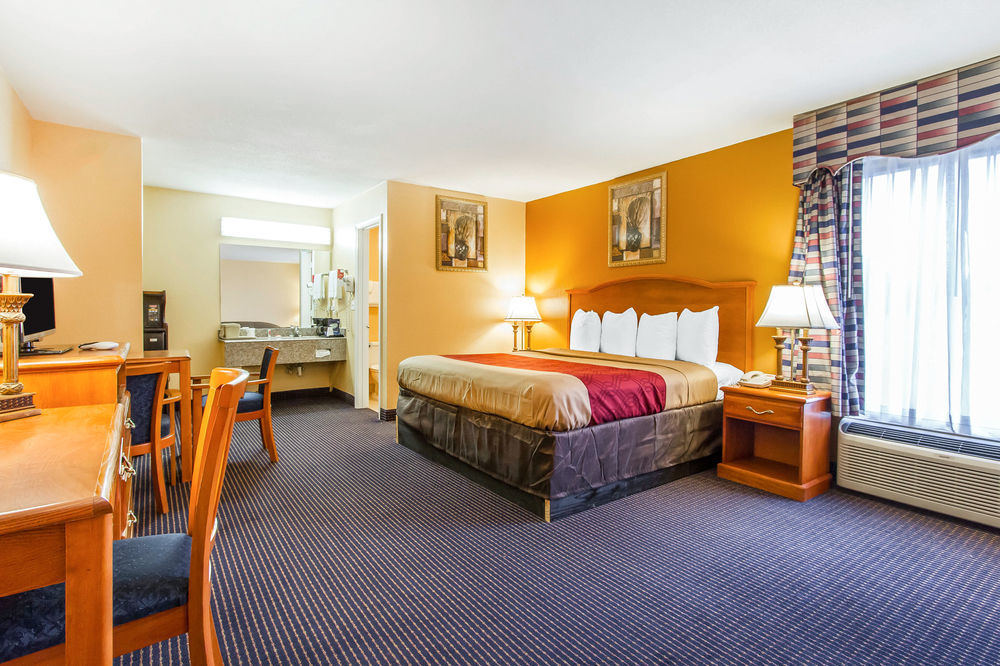 Econo Lodge Inn & Suites Evergreen Zewnętrze zdjęcie