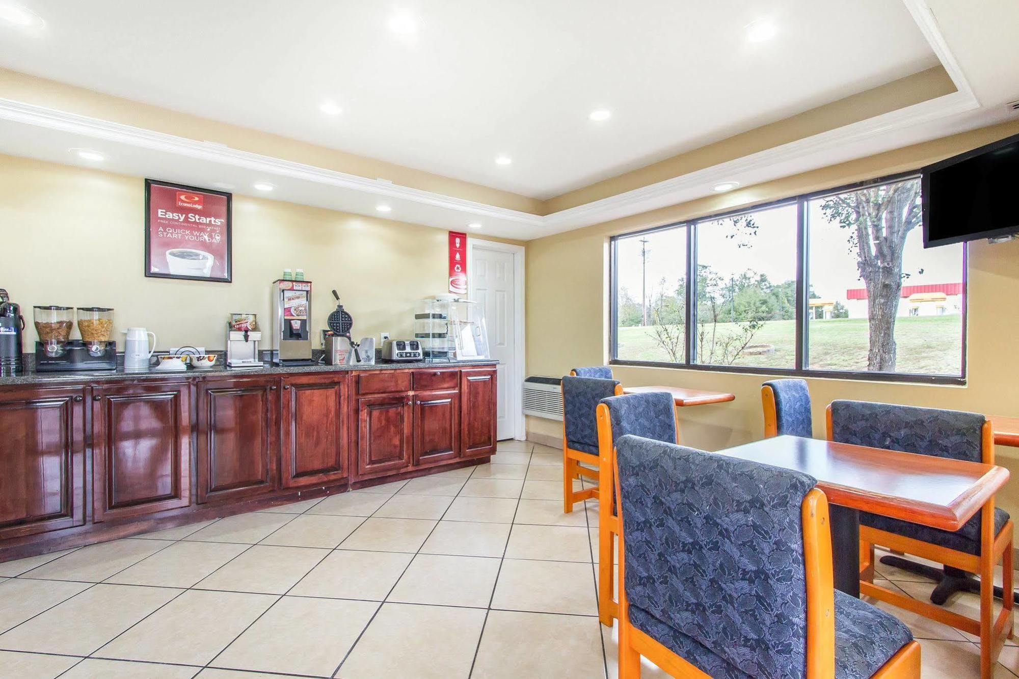 Econo Lodge Inn & Suites Evergreen Zewnętrze zdjęcie